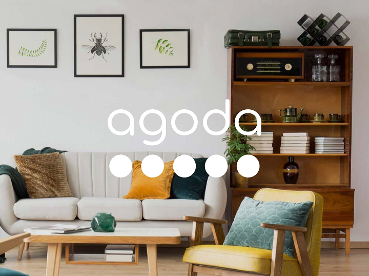 Shop Agoda on Atome
